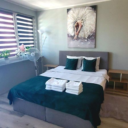 Apartament Centrum Chmielna Varšava Exteriér fotografie