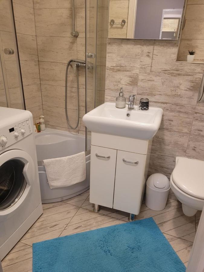 Apartament Centrum Chmielna Varšava Exteriér fotografie