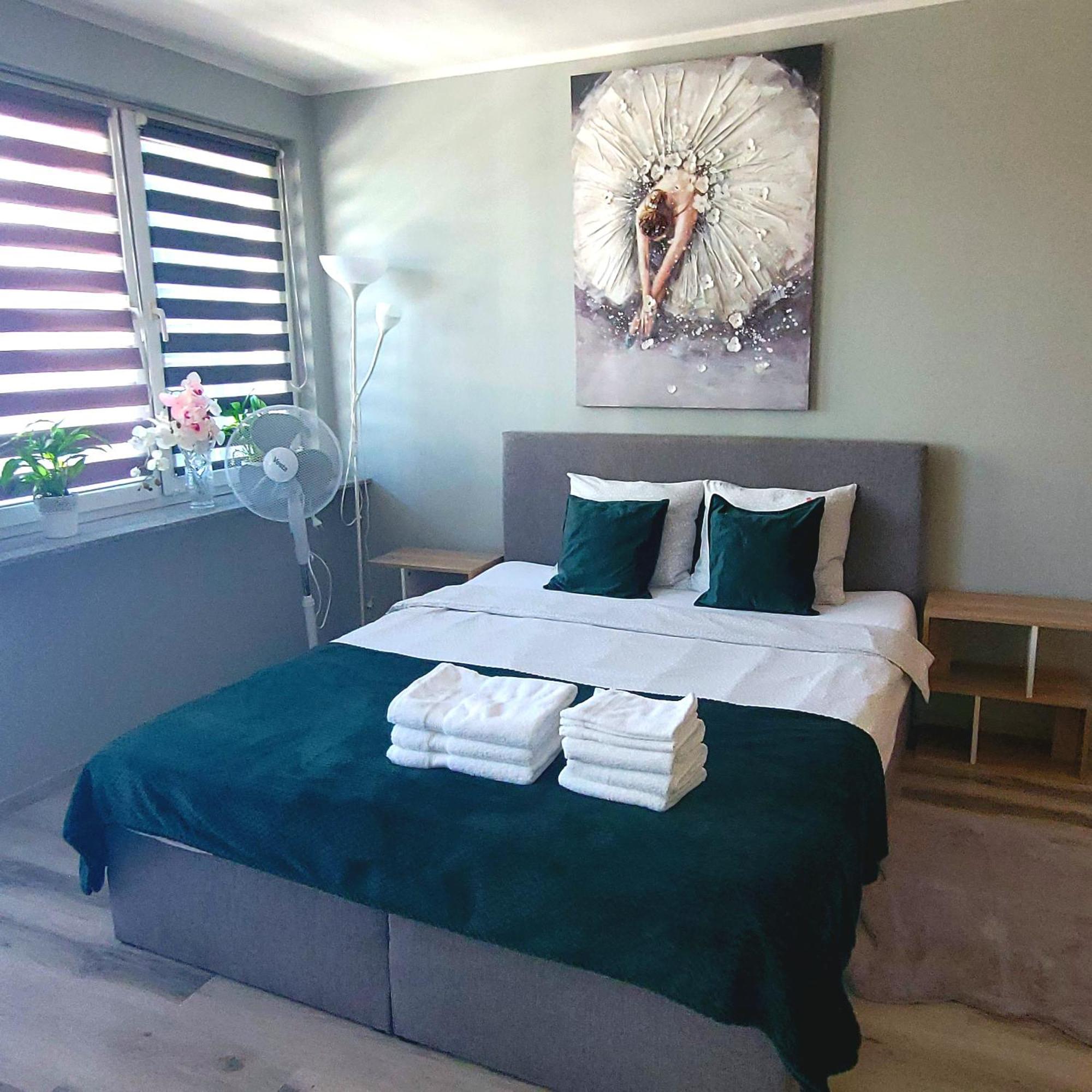 Apartament Centrum Chmielna Varšava Exteriér fotografie